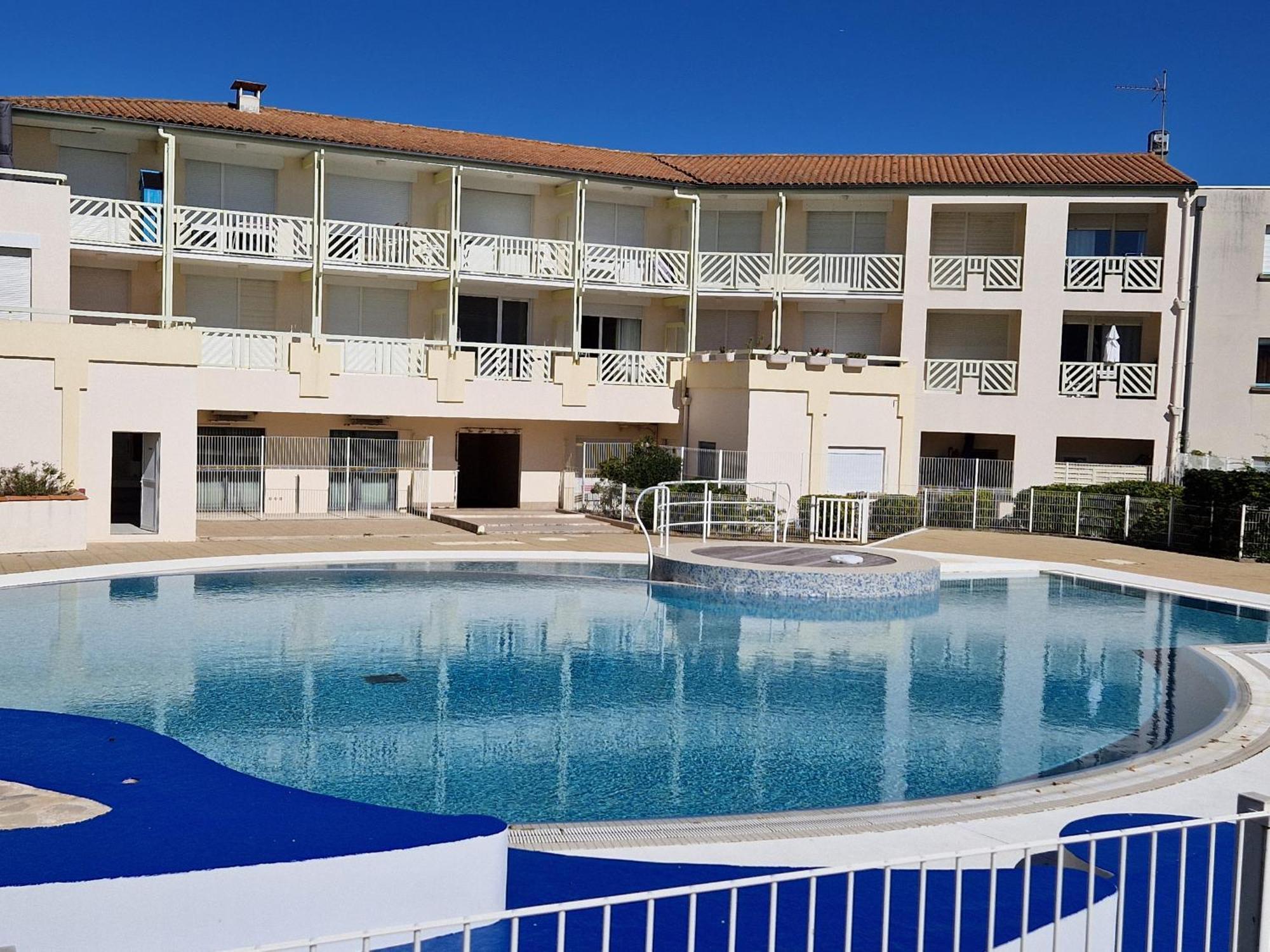 Appartement Pres De La Plage - 4 Pers, Piscine Ouverte, Parking, Animaux Acceptes - Fr-1-706-12 Châtelaillon-Plage Exterior foto